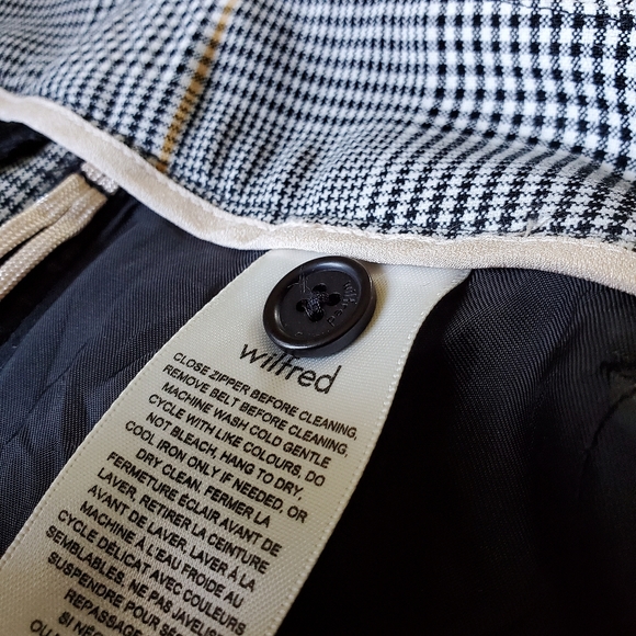 Brand new - Aritzia Wilfred New Tie-Front Pant - Picture 9 of 9